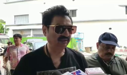 উত্তরবঙ্গ এখন ‘ফ্যান্টাস্টিক’! নেপাল যাত্রার পথে রাজ্যের বর্তমান পরিস্থিতি নিয়ে মুখ খুললেন কুমার শানু উত্তরবঙ্গ এখন ‘ফ্যান্টাস্টিক’! নেপাল যাত্রার পথে রাজ্যের বর্তমান পরিস্থিতি নিয়ে মুখ খুললেন কুমার শানু