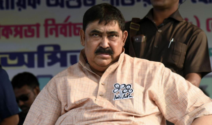 ‘সম্মান পেলে দল করব!’ দলবদল নিয়ে বড় বোমা ফাটালেন অনুব্রত, কংগ্রেসে ফেরার জল্পনা তুঙ্গে!