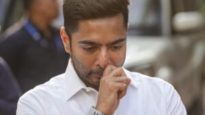 বিদেশ যাত্রার লড়াইয়ে ব্যাকফুটে অভিষেক বন্দ্যোপাধ্যায়, ফের ধাক্কা হাইকোর্টে!