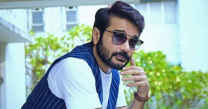 বাবা বিশ্বজিৎকে চিনতেই পারলেন না খোদ বুম্বাদা! ফাদার্স ডে-তে কোন আবেগে ভাসলেন প্রসেনজিৎ?