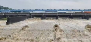 ফুঁসছে মহানন্দা! ব্যারেজের জলকপাট খুলতেই তীব্র আতঙ্ক, সতর্ক প্রশাসন