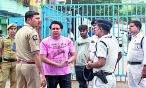 ব্যবসা করতে হলে টাকা দাও! প্রাণনাশের হুমকি ও তোলাবাজির দায়ে শ্রীঘরে ১৩৪ নম্বর ওয়ার্ডের কাউন্সিলর
