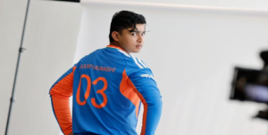 সচিনের রেকর্ড ভাঙার হাতছানি! আয়ারল্যান্ডে সুযোগ না পেলেও ইংল্যান্ড সিরিজে কি অভিষেক বৈভবের?