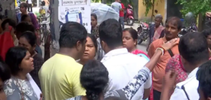 স্কুলের অন্দরেই ‘প্রাইভেট টিউশন’ চক্র! যোধপুর পার্ক বয়েজ স্কুলে অভিভাবকদের তুমুল বিক্ষোভ