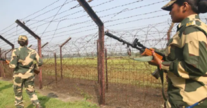 সীমান্তে ‘স্মার্ট’ প্রহরা, কাঁটাতারহীন এলাকায় যুদ্ধকালীন তৎপরতায় বিএসএফের কাজ শুরু