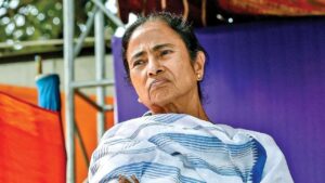 “নেতারা তো ফোনই ধরছেন না”-জেলায় জেলায় চরম অনিশ্চয়তায় তৃনমূলের কর্মীরা