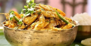 বর্ষায় পাতে ছোট মাছের চচ্চড়ি? পুষ্টিগুণে ঠাসা এই রান্না ভাতের পাতে আনবে অমৃতের স্বাদ!