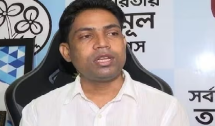 পলাতক ‘পুষ্পা’র শেষ রক্ষা হলো না! নেপাল সীমান্ত থেকে গ্রেফতার কুখ্যাত জাহাঙ্গির খান পলাতক ‘পুষ্পা’র শেষ রক্ষা হলো না! নেপাল সীমান্ত থেকে গ্রেফতার কুখ্যাত জাহাঙ্গির খান