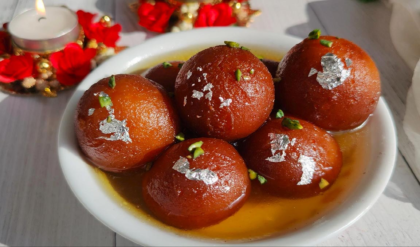 রসগোল্লা বা গোলাপ জামুন কেনার চিন্তা বাদ! বাড়িতেই বানান রেস্তোরাঁ স্টাইলের মিষ্টি রসগোল্লা বা গোলাপ জামুন কেনার চিন্তা বাদ! বাড়িতেই বানান রেস্তোরাঁ স্টাইলের মিষ্টি