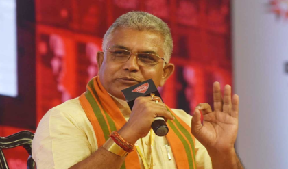 ‘ভাত নেই, এখন কাঁচা ডিমই খেতে হবে’, তৃণমূলের দুর্দিনে বিস্ফোরক মন্তব্য দিলীপ ঘোষের