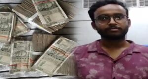 অশোকনগরে এটিএমে খোলা পড়ে লক্ষাধিক টাকা! যুবকের সততা দেখে অবাক এলাকাবাসী।