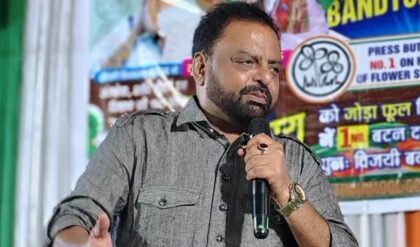 TMC-কাউন্সিলরের বাড়িতে পুলিশি হানা,পকসো মামলায় চাপে জসিমুদ্দিন, আটক ঘনিষ্ঠ এক TMC-কাউন্সিলরের বাড়িতে পুলিশি হানা,পকসো মামলায় চাপে জসিমুদ্দিন, আটক ঘনিষ্ঠ এক