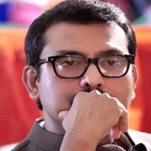 “ইন্ডাস্ট্রি শেষ করে দিয়েছেন স্বরূপ!”-ঘনিষ্ঠদের গ্রেপ্তারের দাবিতে গর্জে উঠলেন লকেট চট্টোপাধ্যায়