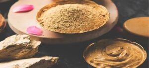 নিষ্প্রাণ ত্বকে ম্যাজিকের মতো কাজ করবে মুলতানি মাটি! কীভাবে ব্যবহার করবেন? জানুন সঠিক উপায়