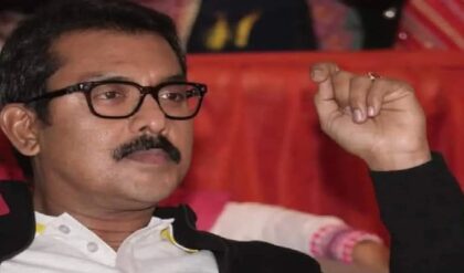 তল্লাশিতে নতুন মোড়: স্বরূপ বিশ্বাসকে নিয়ে সাহাপুরের বাড়িতে হানা পুলিশের, মিলেছে গোপন ঘর! তল্লাশিতে নতুন মোড়: স্বরূপ বিশ্বাসকে নিয়ে সাহাপুরের বাড়িতে হানা পুলিশের, মিলেছে গোপন ঘর!