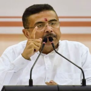 তৃণমূল ভাঙার নেপথ্যে কি শুভেন্দু? দিল্লির বৈঠকে জল্পনার পারদ তুঙ্গে! তৃণমূল ভাঙার নেপথ্যে কি শুভেন্দু? দিল্লির বৈঠকে জল্পনার পারদ তুঙ্গে!