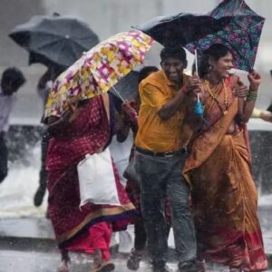 কলকাতার আবহাওয়াতে নতুন ‘টুইস্ট’! বৃষ্টি কমে স্বস্তি নাকি ফের বাড়বে ভোগান্তি? জেনে নিন লেটেস্ট আপডেট কলকাতার আবহাওয়াতে নতুন ‘টুইস্ট’! বৃষ্টি কমে স্বস্তি নাকি ফের বাড়বে ভোগান্তি? জেনে নিন লেটেস্ট আপডেট