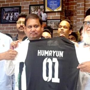 ‘রাজনীতি-মুক্ত ময়দান অসম্ভব!’ মহামেডানের মসনদে বসেই বিস্ফোরক হুমায়ুন কবীর ‘রাজনীতি-মুক্ত ময়দান অসম্ভব!’ মহামেডানের মসনদে বসেই বিস্ফোরক হুমায়ুন কবীর