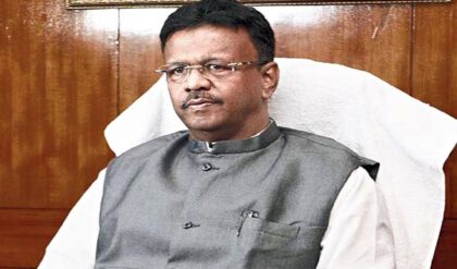 মেয়র পদ থেকে ইস্তফা ফিরহাদ হাকিমের! কলকাতা পুরসভায় তোলপাড়