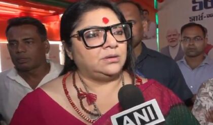 এবার পালা অরূপ বিশ্বাসের!” স্বরূপের গ্রেফতারির পরই বিস্ফোরক লকেট, তোলপাড় রাজ্য রাজনীতি