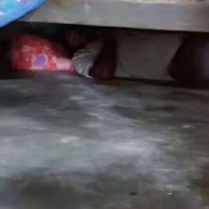 পালাবদল হতেই খাটের নীচে তৃণমূল নেতা! পুলিশ টেনে বের করতেই ভাইরাল ভিডিও!