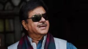 অশান্ত তৃণমূল, নিরুত্তর শত্রুঘ্ন সিনহা! কী ভাবছেন আসানসোলের সাংসদ?