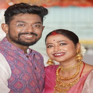 দুই থেকে তিন হতে চলেছেন সোহিনী-শোভন? নতুন মা হওয়ার গুঞ্জনে সরগরম টলিপাড়া! দুই থেকে তিন হতে চলেছেন সোহিনী-শোভন? নতুন মা হওয়ার গুঞ্জনে সরগরম টলিপাড়া!