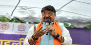 “সবাই হাফপ্যান্ট পরেছি বলছে!” সরকারি অফিসারদের অদ্ভুত দাবি নিয়ে বিস্ফোরক বিজেপি মন্ত্রী