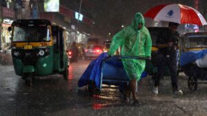 বর্ষার মরশুমে খরা? ভারী বৃষ্টির আশা ক্ষীণ, জানুন কবে ফিরবে বর্ষার ছন্দ