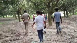 “বল ভেবে হাত দিতেই বিস্ফোরণ!”-মালদার বাগানে বোমা উদ্ধার ঘিরে তীব্র চাঞ্চল্য