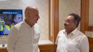 ‘অনুপম খেরের মাথায় চুল গজাতে পারে, কিন্তু…?!”-ভাইরাল সেই মন্তব্য মনে করিয়ে দিলেন অভিনেতা