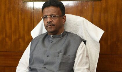 আট বছরের অধ্যায় শেষ, হঠাৎ কেন মেয়র পদ থেকে ইস্তফা ফিরহাদের? জানালেন কারণ