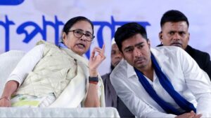সব জল্পনার অবসান, অভিষেক-সায়নীতেই আস্থা মমতার, তৃণমূলের অন্দরের খবর