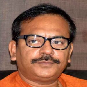 গ্রেফতারি এড়াতে মরিয়া প্রাক্তন মন্ত্রী! বারাসত আদালত থেকে সরে দাঁড়ালেন অরূপ, জল্পনা তুঙ্গে গ্রেফতারি এড়াতে মরিয়া প্রাক্তন মন্ত্রী! বারাসত আদালত থেকে সরে দাঁড়ালেন অরূপ, জল্পনা তুঙ্গে