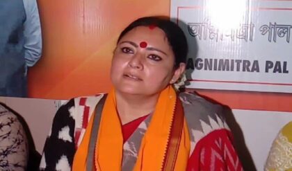 আইনের ঊর্ধ্বে কেউ নন! মমতাকে গ্রেফতারের দাবিতে গর্জে উঠলেন মন্ত্রী অগ্নিমিত্রা পল