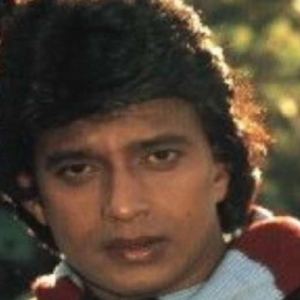 ‘জিমি’-র ম্যাজিক আজও অটুট! ৩৮০টি সিনেমার মালিক মিঠুন চক্রবর্তী কেন আজও তরুণ অভিনেতাদের কাছে অনুপ্রেরণা? ‘জিমি’-র ম্যাজিক আজও অটুট! ৩৮০টি সিনেমার মালিক মিঠুন চক্রবর্তী কেন আজও তরুণ অভিনেতাদের কাছে অনুপ্রেরণা?