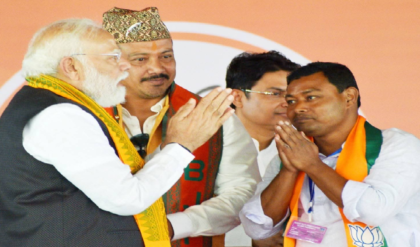 ‘কাটমানি’ নয়, এবার সেবাই লক্ষ্য, মন্ত্রী হয়েই মাটিগাড়া-নকশালবাড়ির উন্নয়নে নয়া বার্তা আনন্দময় বর্মনের। ‘কাটমানি’ নয়, এবার সেবাই লক্ষ্য, মন্ত্রী হয়েই মাটিগাড়া-নকশালবাড়ির উন্নয়নে নয়া বার্তা আনন্দময় বর্মনের।