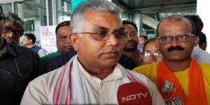 ‘তৃণমূলের পতন ভবিতব্যই ছিল!’ দলত্যাগ নিয়ে মমতাকে তীব্র আক্রমণ পঞ্চায়েত মন্ত্রীর