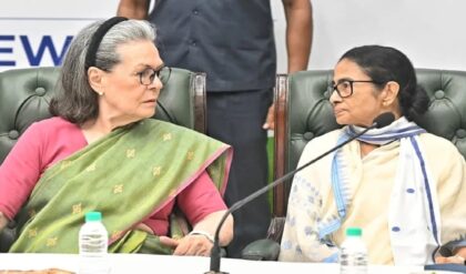 তৃণমূল কি কংগ্রেসে ফিরছে? মার্জার জল্পনা ওড়ালেন কংগ্রেসের জেনারেল সেক্রেটারি তৃণমূল কি কংগ্রেসে ফিরছে? মার্জার জল্পনা ওড়ালেন কংগ্রেসের জেনারেল সেক্রেটারি