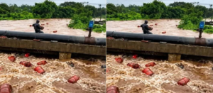 মহারাষ্ট্রে ভয়াবহ বন্যা! স্রোতে ভেসে গেল ৩০০০ রান্নার গ্যাসের সিলিন্ডার, বিপদের আশঙ্কা তুঙ্গে