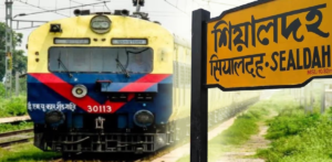 শিয়ালদহে লম্বা লাইনের দিন শেষ! ট্রেনের টিকিট কাটতে পকেটে রাখুন ‘রেলওয়ান’, জানুন সহজ উপায়