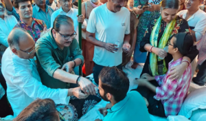 ২৩ দিন পর অনশন ভাঙলেন ছাত্রনেতারা! জন্তর মন্তর থেকে এবার কোন বড় ঝড়ের প্রস্তুতি?