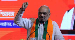 শুভেন্দুর কাজের গতির সঙ্গে পেরে উঠি না! আমুলের মঞ্চ থেকে প্রকাশ্য সভায় কী এমন বললেন অমিত শাহ?