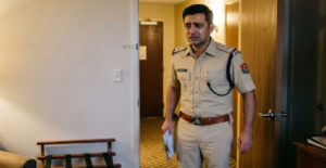 রেইড করতে গিয়ে থমকে গেলেন খোদ পুলিশকর্তা! হোটেলের বিছানায় যা দেখলেন, তা কল্পনাকেও হার মানাবে