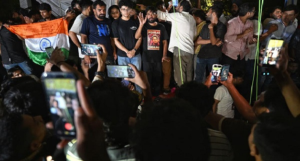 খাবারের প্যাকেট থেকে ফুড ডেলিভারি অ্যাপ—যন্তর মন্তরের এই আন্দোলন দেখে চোখ কপালে তুলবে মোদী সরকার!