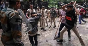 পুলিশি লাঠিচার্জ থেকে সংসদ অভিযান, নিট পরীক্ষা কেলেঙ্কারিতে কোণঠাসা কেন্দ্র, উত্তাল জাতীয় রাজনীতি!