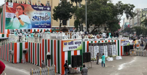 পাল্টে গেল শহিদ দিবসের চিরচেনা ছবি! কলকাতার রাস্তায় নেই ভিড়, নিঝঝুম ট্রেন-বাসে প্রশ্নচিহ্ন!
