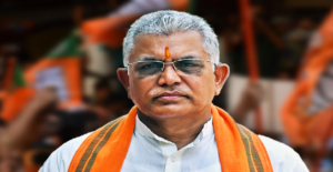 একুশের মঞ্চে ২১ জুলাই শহিদ পরিবারকে নিয়ে চরম প্রতারণা! মমতাকে সরাসরি কোন বিস্ফোরক আক্রমণ ছুড়লেন দিলীপ ঘোষ?