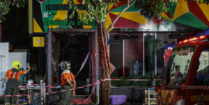 ব্যাংককের পাবে ভয়াবহ অগ্নিকাণ্ড, প্রাণ বাঁচাতে শৌচাগারে আশ্রয় নিয়েও ফিরল না প্রাণ, মৃত ২৭!