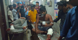 ঝাড়গ্রামে সিআইএসএফের গুলিতে রক্তাক্ত দুই বালি খাদান কর্মী! নিরাপত্তার গাফিলতি নিয়ে উঠছে প্রশ্ন